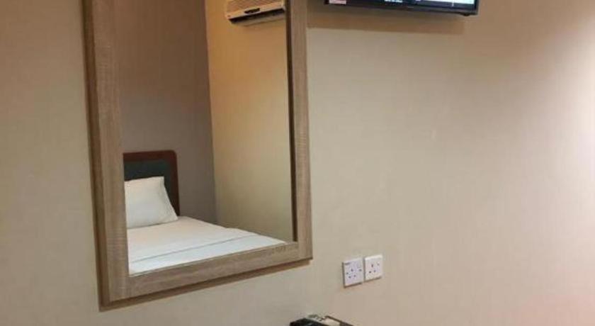 Hotel Perdana Лавас Экстерьер фото